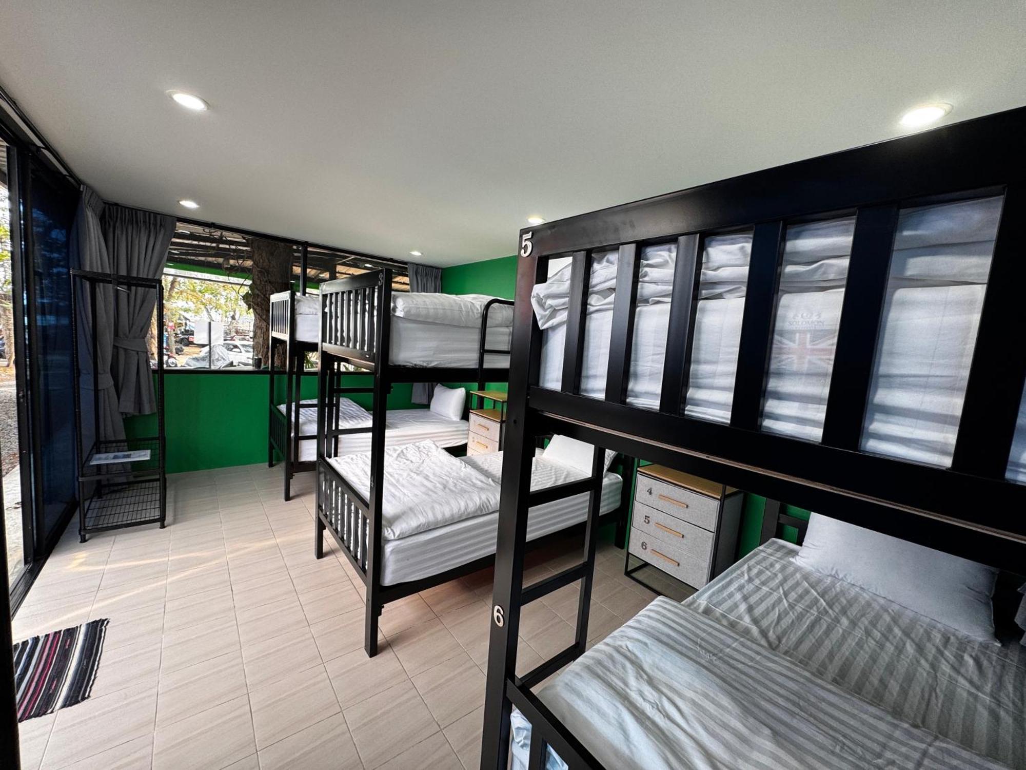 Phuket Muay Thai Hotel Rawai Beach エクステリア 写真